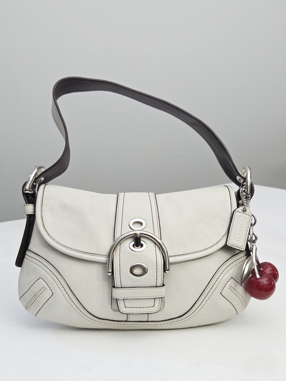 EXCELLENT VINTAGE COACH Y2K SOHO FLAP BUCKLE HOBO BAG F10188